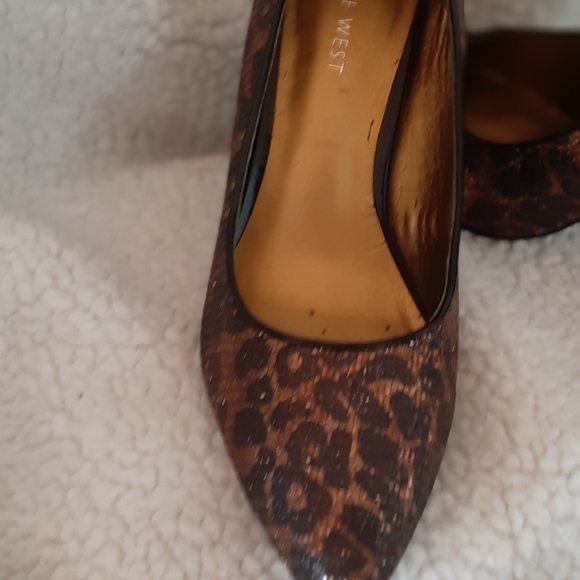 Nine West Leopard Glitter Heels size 7 - Picture 3 of 9